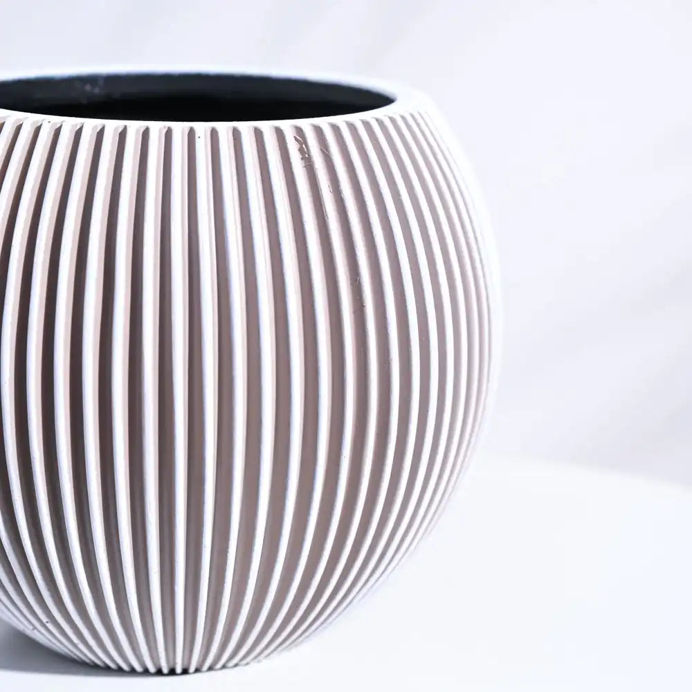 Ugaoo Planter Vase Ball Groove (Ivory)