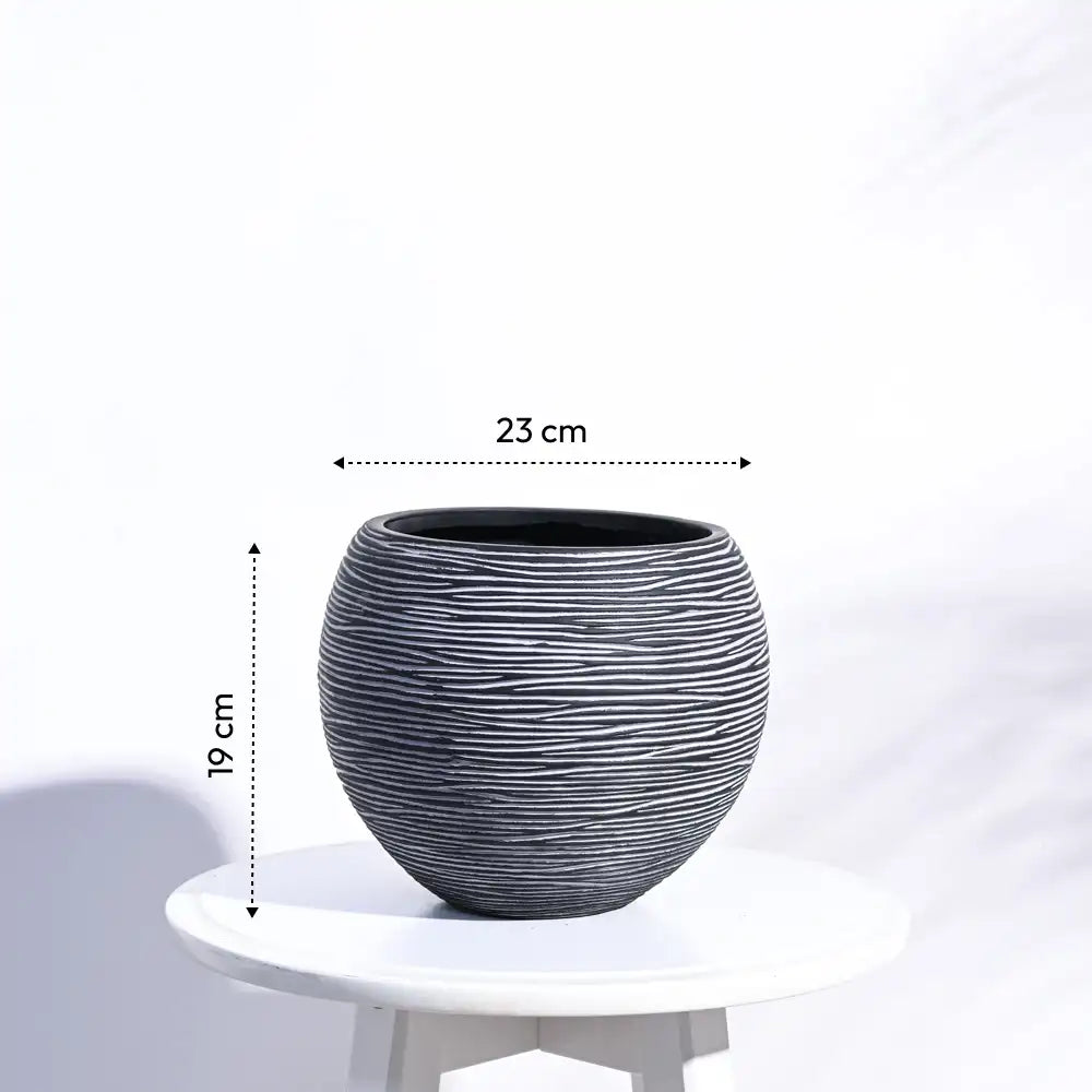 Ugaoo Planter Vase Ball Rib (Black)